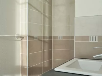 Douche chambre 106